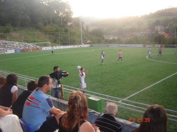 Estadio El Candín (Tuilla)