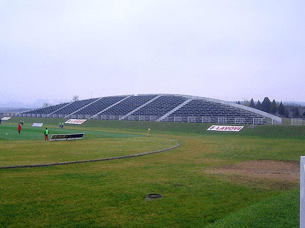 Stadion Mali Poljud (Beograd)