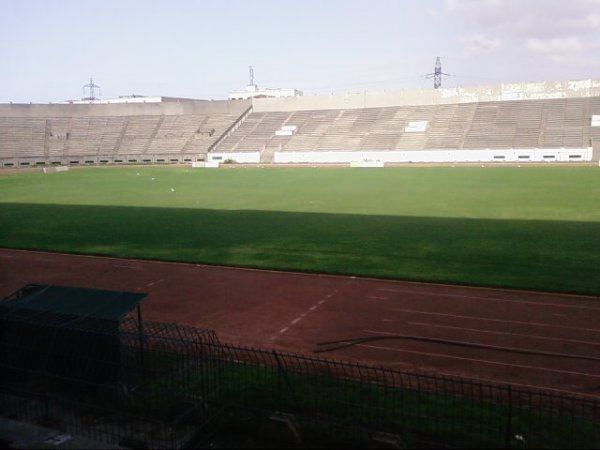 Stade Larbi Zaouli