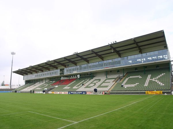 Dietmar-Scholze-Stadion an der Lohmühle (Lübeck)