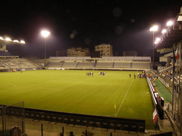 Stadio Antonis Papadopoulos (Lárnaka (Larnaca))