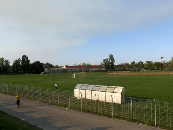 Széktói Sportpálya (Kecskemét)