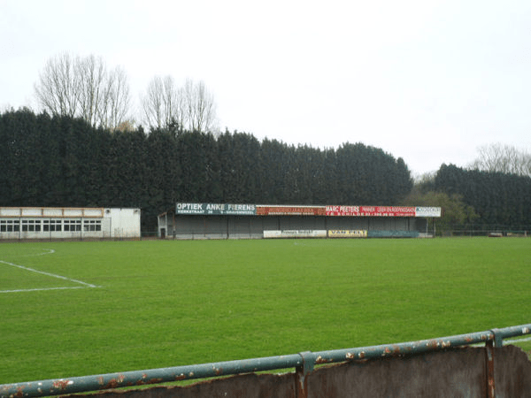 Frans Van Bauwel Stadion ('s Gravenwezel)