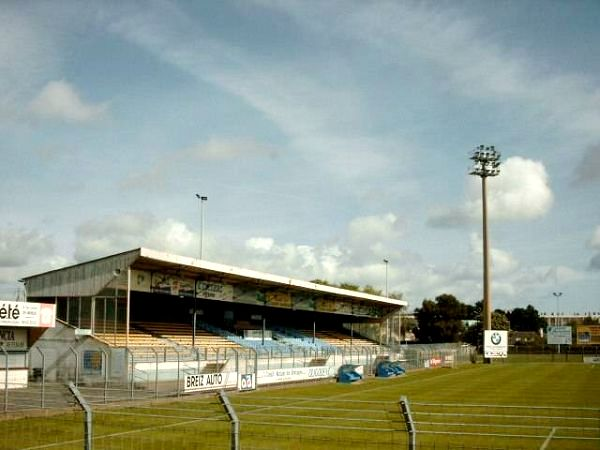 Stade Fred Aubert (Saint-Brieuc)