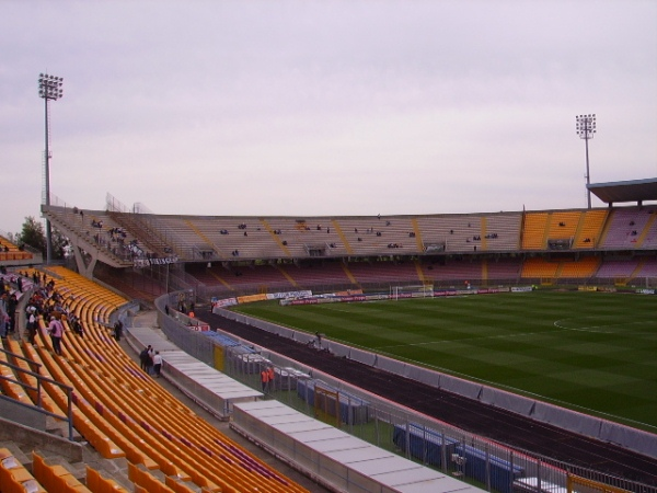 Stadio Ettore Giardiniero - Via del Mare (Lecce)
