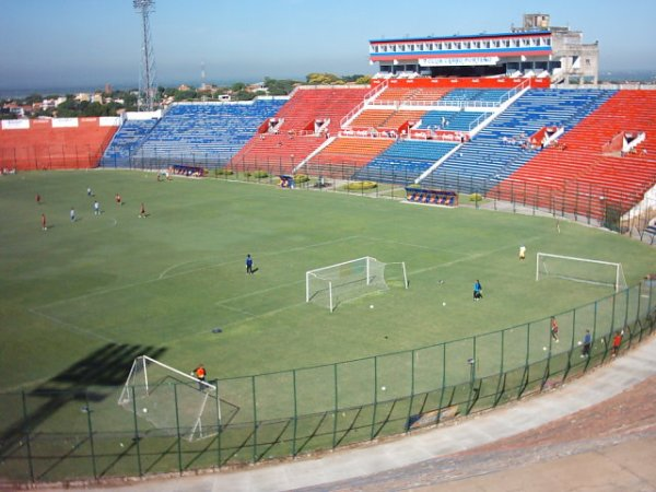 Estadio ueno La Nueva Olla