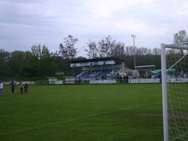 Stadion an der Kirschenallee (Römerberg)