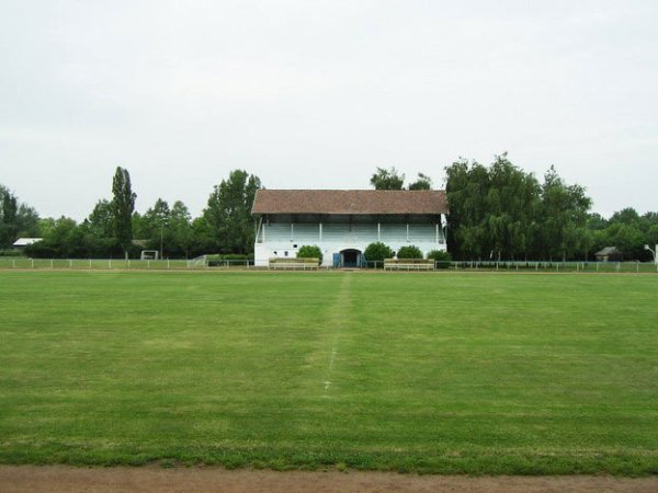 Erzsébet-ligeti sporttelep (Szarvas)