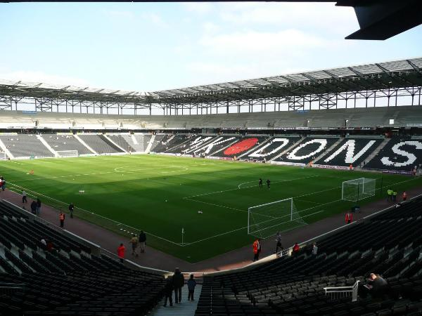 Stadium MK (Milton Keynes, Buckinghamshire)