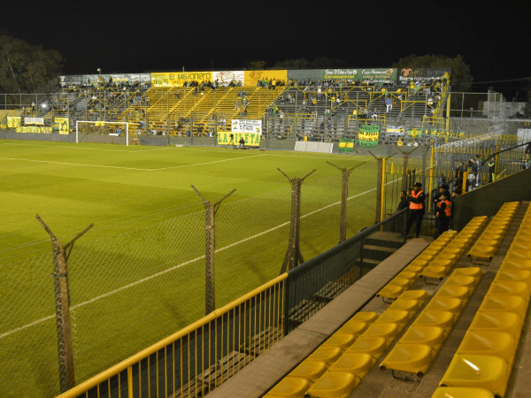 Estadio Norberto Tito Tomaghello (Florencio Varela, Provincia de Buenos Aires)