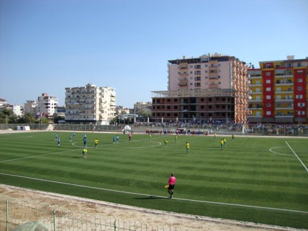 Stadiumi Andon Lapa (Sarandë)