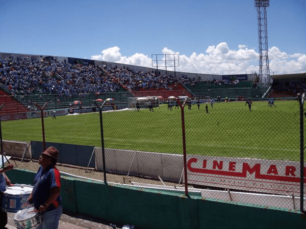 Estadio Bellavista de Ambato (Ambato)