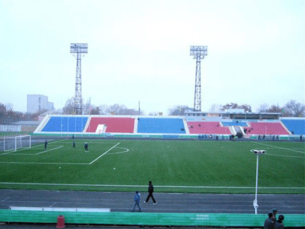 Ortalıq Stadion (Qaratau (Karatau))