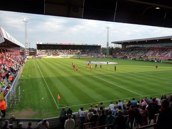 Guldensporenstadion (Kortrijk)