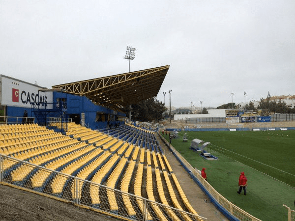 Estádio António Coimbra da Mota (Estoril)