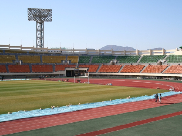 Changwon Civil Stadium (Changwon)