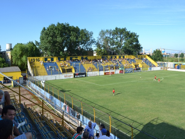Estadio de los Inmigrantes (Avellaneda, Provincia de Buenos Aires)