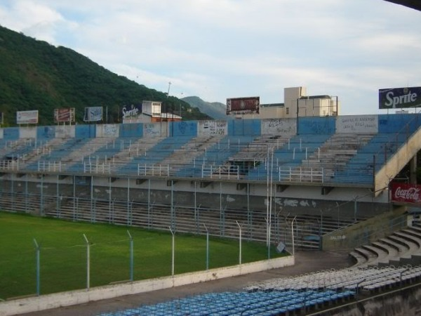 Estadio El Gigante del Norte (Salta, Provincia de Salta)