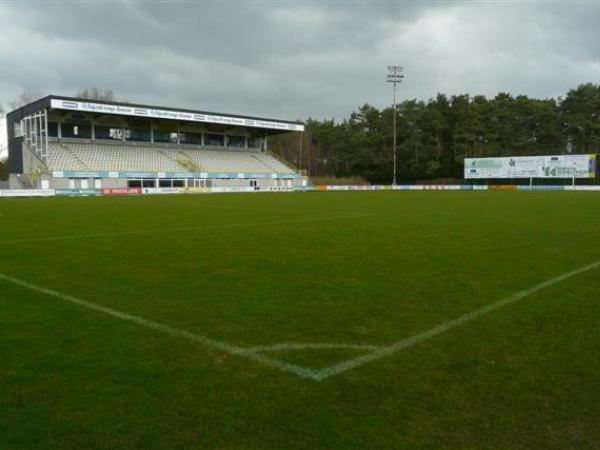 Staf Janssensstadion (Tielen)