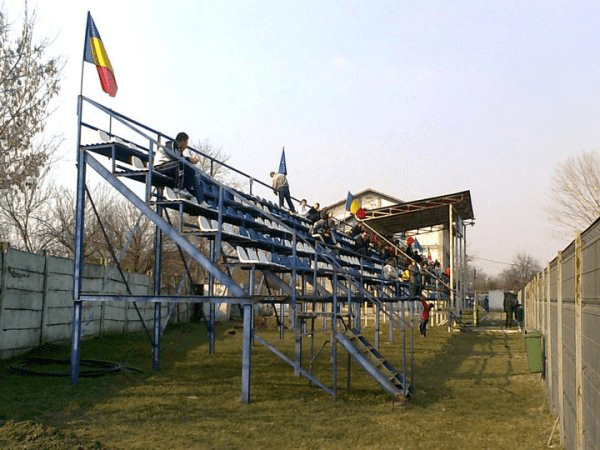 Stadionul Mielu Oprean (1 Decembrie)