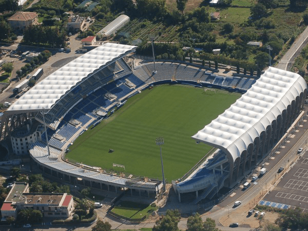 Stade Armand CÃ©sari (Furiani)