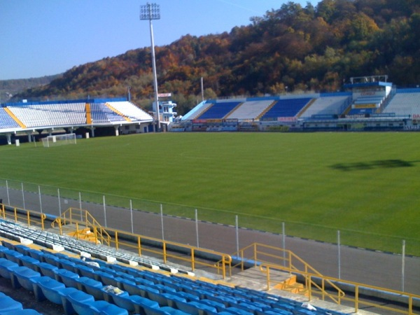 Stadionul Jean Pădureanu (Bistriţa)