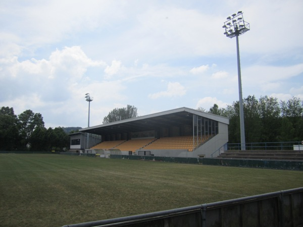 Stade rue Henri Dunant