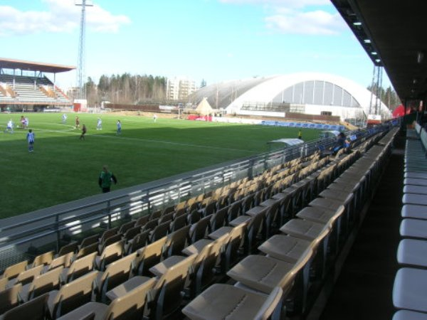 Myyrmäen jalkapallostadion