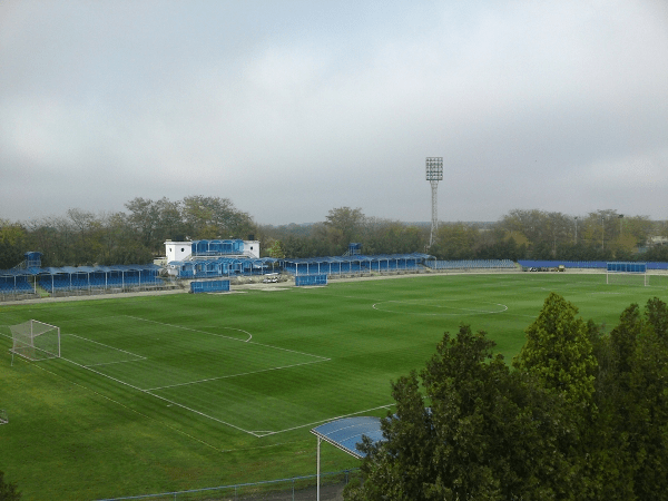 Gradski stadion (Kavarna)