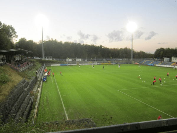 Waldstadion an der Kaiserlinde (Spiesen-Elversberg)