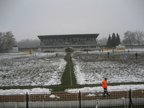 Gradski Stadion uz Savu (Slavonski Brod)