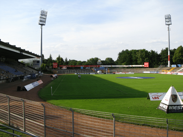 Jonathan-Heimes-Stadion am Böllenfalltor (Darmstadt)
