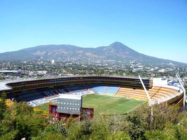 Estadio Cuscatlán (San Salvador)