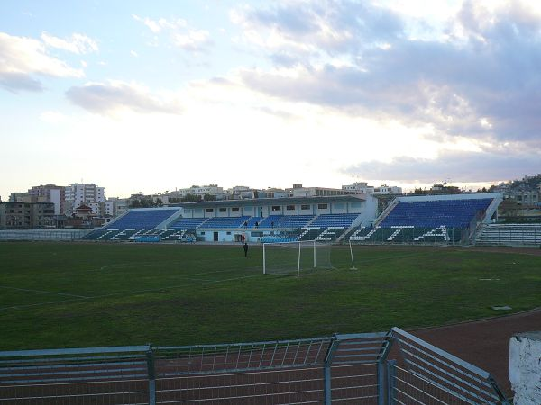 Stadiumi Niko Dovana (Durrës)