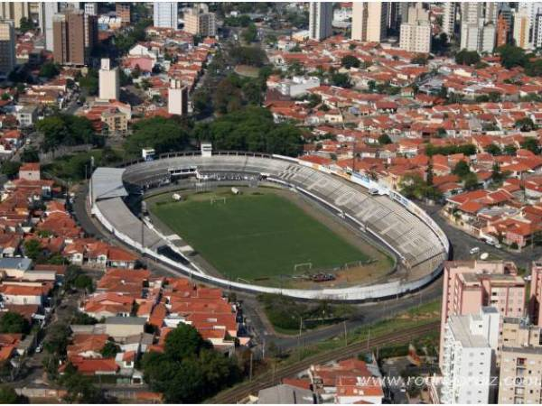 Estádio Moisés Lucarelli