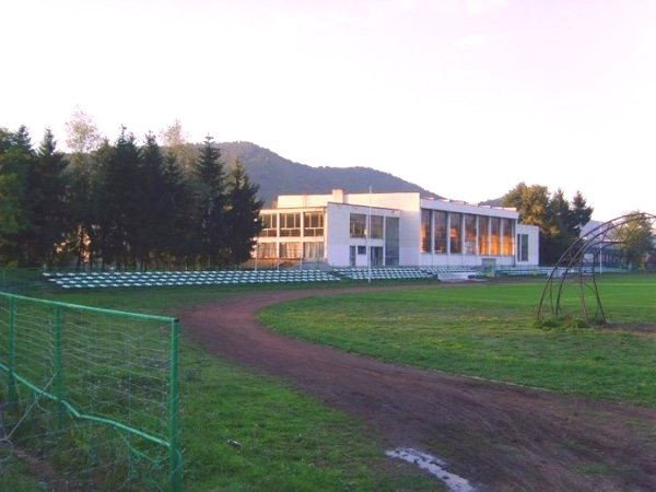 Stadion Chavdar (Etropole)