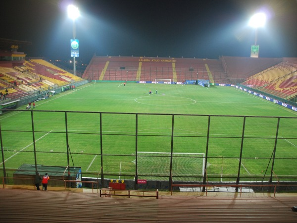 Estadio Santa Laura-Universidad SEK