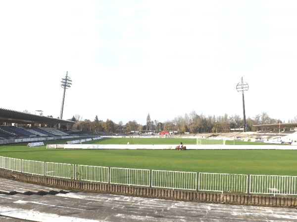 Všesportovní stadion (Hradec Králové)