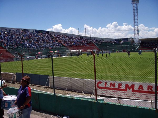 Estadio Bellavista de Ambato (Ambato)