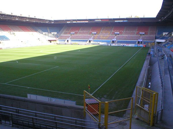 Stade de la Meinau (Strasbourg)