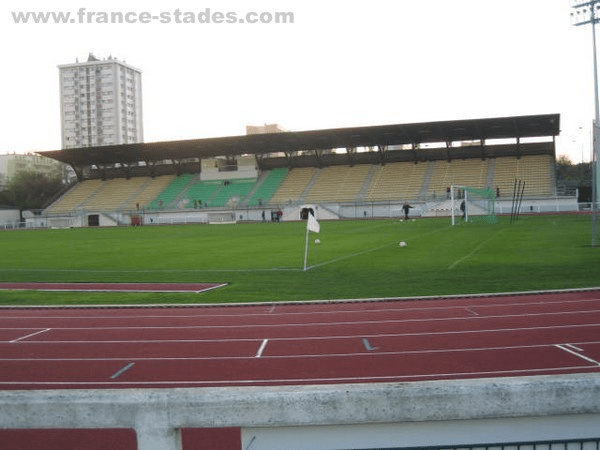 Stade Aimé Bergeal (Mantes-la-Ville)