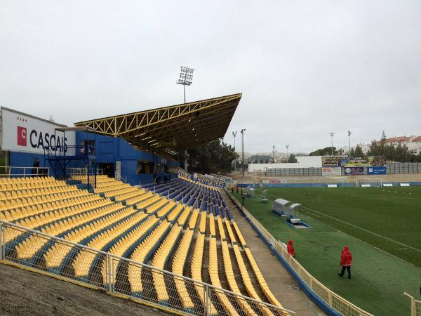 Estádio António Coimbra da Mota (Estoril)