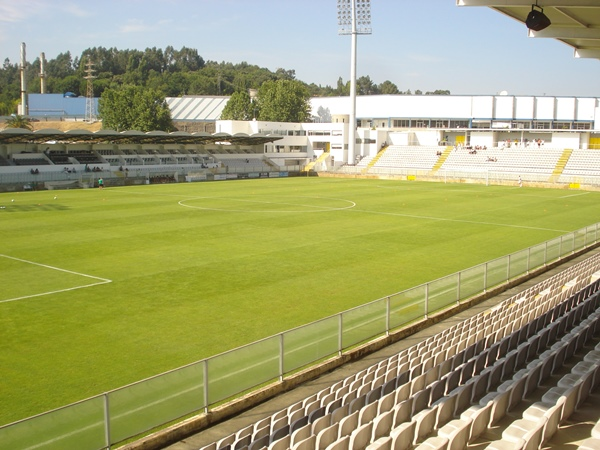 Parque Desportivo Comendador Joaquim de Almeida Freitas (Moreira de Cónegos)