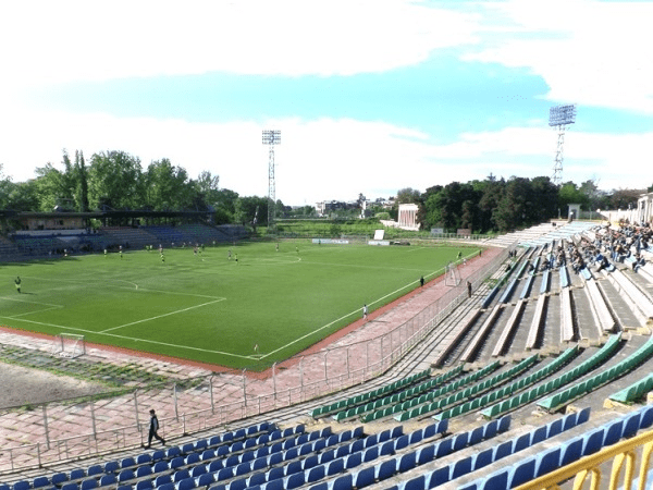 Stadioni Poladi (Rustavi)