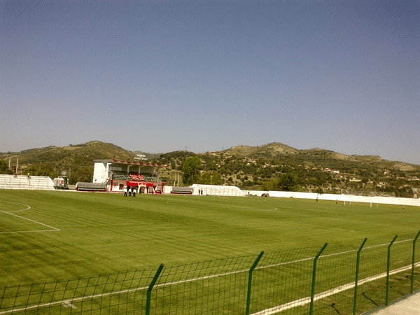 Stadiumi Adush Muça (Ballsh)