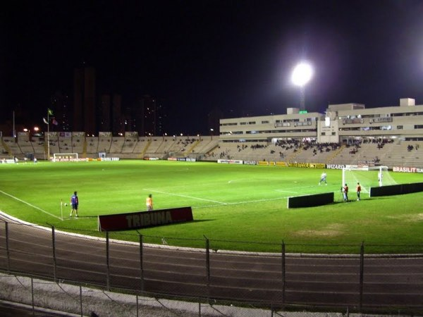 Estádio Durival de Britto e Silva (Curitiba, Paraná)