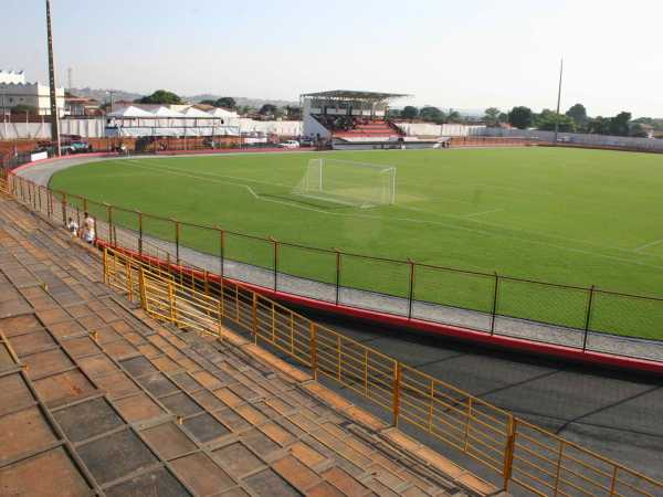 Estádio Antônio Accioly (Goiânia, Goiás)