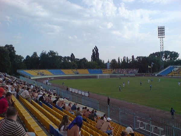 Stadion Avanhard (Uzhhorod)