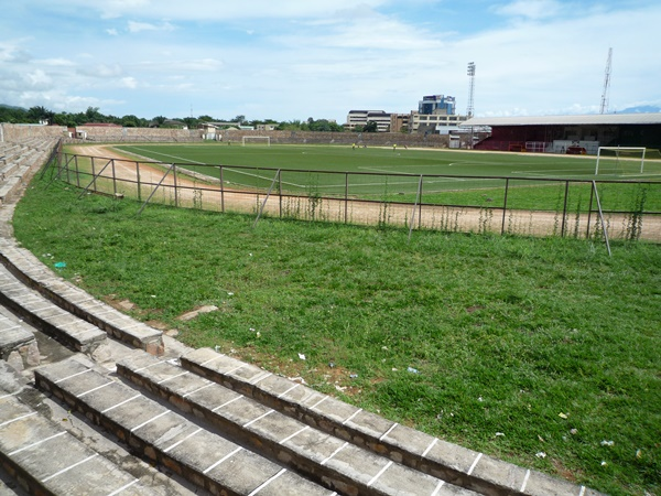 Stade Intwari